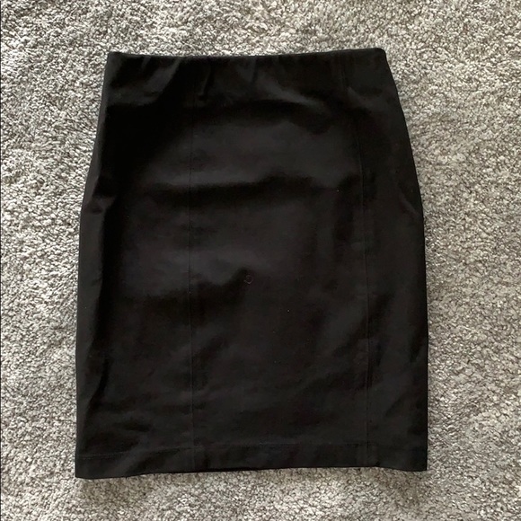 Aritzia Bodycon Mini Skirt - Picture 1 of 3